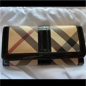 Burberry wallet